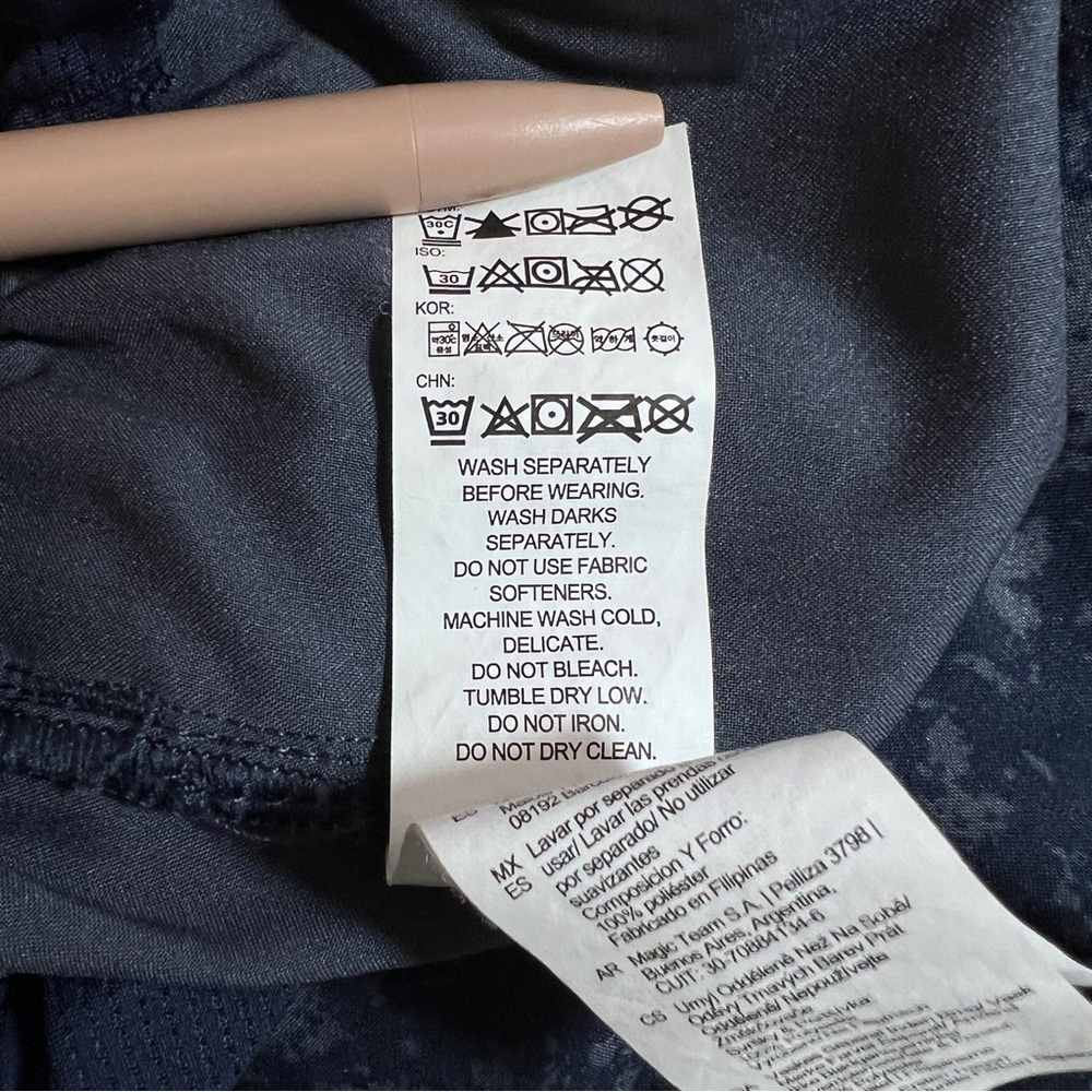 Brooks Dark Blue Running Shorts Size XL - Picture 6 of 12